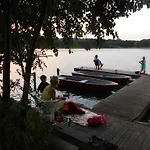 Daire Wald&wiesengefluester Zechlinerhuette Rheinsberg