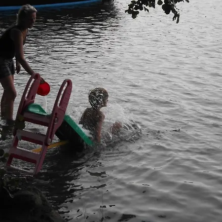 Wald&wiesengefluster Zechlinerhutte